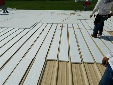 Flute Filler Insulation For Metal Roofs Insulfoam