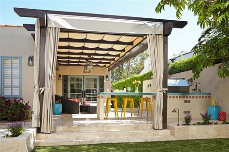 The Best Outdoor Curtains to Enhance Your Space