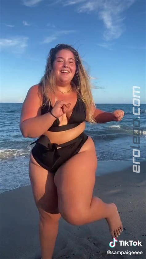 Sweet Sam Paige Shows Cleavage In Cute Black Bikini At The Beach