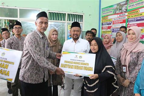 Resmikan Kampung Zakat Bupati Gresik Minta Baznas Gencarkan