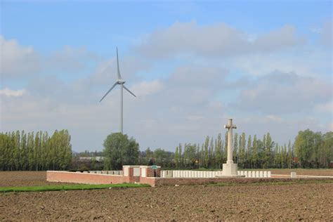 Commonwealth War Cemetery Welsh Caesar S Nose Boezinge Ieper