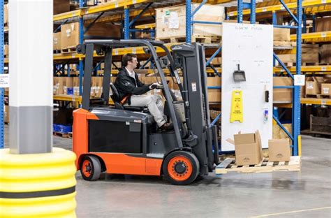 Linde E30C Electric Forklift Specs 2022 2025 Lift Trucks