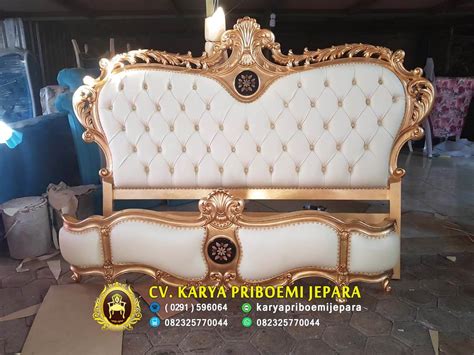 Tempat Tidur Mewah Ukiran Gold Leaf Jepara Terbaru