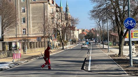 Ruszyła przebudowa ul Reymonta w Brzegu Do wymiany też sieć Radio