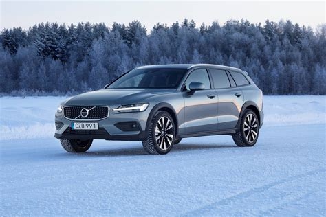 best tires for volvo v60 cross country - mora-sundman