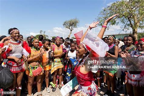 Zulu Dance Photos And Premium High Res Pictures Getty Images