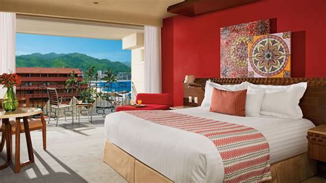 Luxury Rooms And Suites In Puerto Vallarta Sunscape Puerto Vallarta