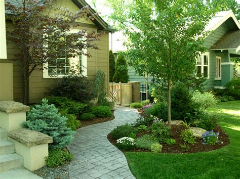 16 Really Amazing Landscape Ideas To Beautify Your Front Yard