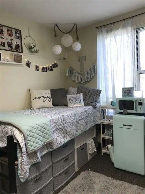 25 Dorm Room Ideas To Copy In 2024 Deck Out Your Space Like A Boss In