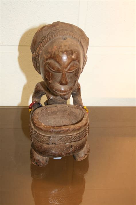 Luba Porteuse De Coupe P D Afrique R D Du Congo Statuette Luba