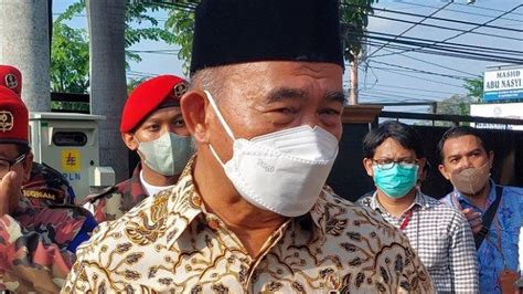 Menko Pmk Muhadjir Effendy Minta Pemda Edukasi Warga Pentingnya Vaksin