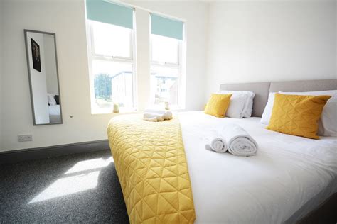 Sherlock House, Wallasey - Sleeping 6 | Comfy Workers