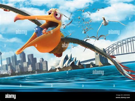 FINDING NEMO, NIGEL THE PELICAN, DORY, MARLIN, 2003 Stock Photo - Alamy