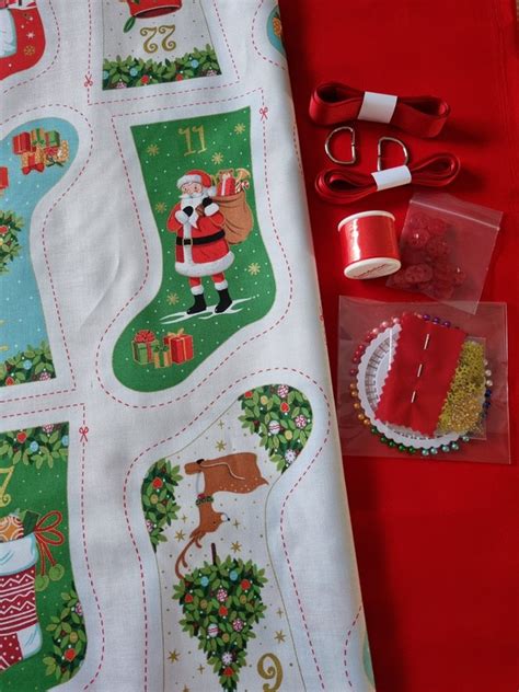 Kit Merry Christmas Santa Small Stockings Bunting Advent Calendar