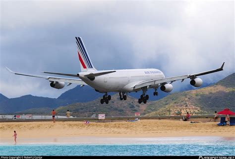 F GLZL Air France Airbus A340 313 Photo By Robert J Cijntje ID 067902