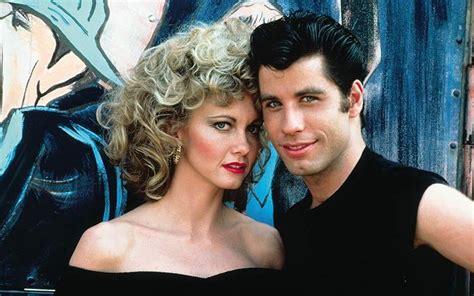 John Travolta E Olivia Newton John Se Reencontram 41 Anos Depois E Usam