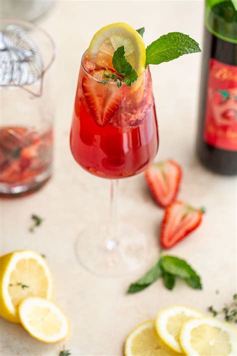 Strawberry Wine Spritzer Miss Allie S Kitchen