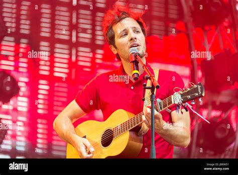 Vianney concert hi-res stock photography and images - Alamy