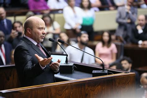 Deputado Marlon Santos assume a presidência da Assembleia Legislativa