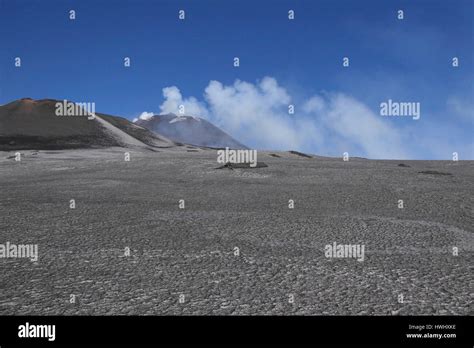 Molten Rocks Hi Res Stock Photography And Images Alamy