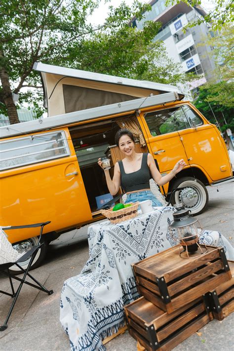 福斯商旅「vw Vanlife嘉年華」精彩回顧！歷代經典車聚、純電休旅id Buzz正式亮相，開啟evanlife全新時代！ Gq Taiwan