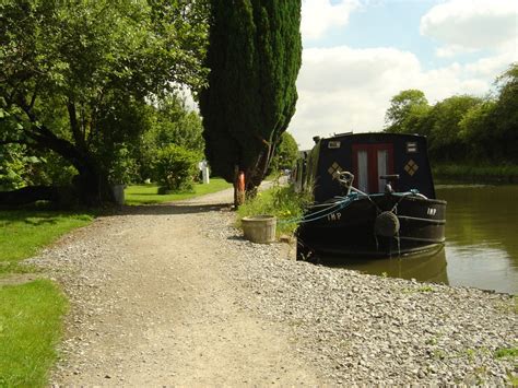Northolt Boatyard High Line Yachting Ltd