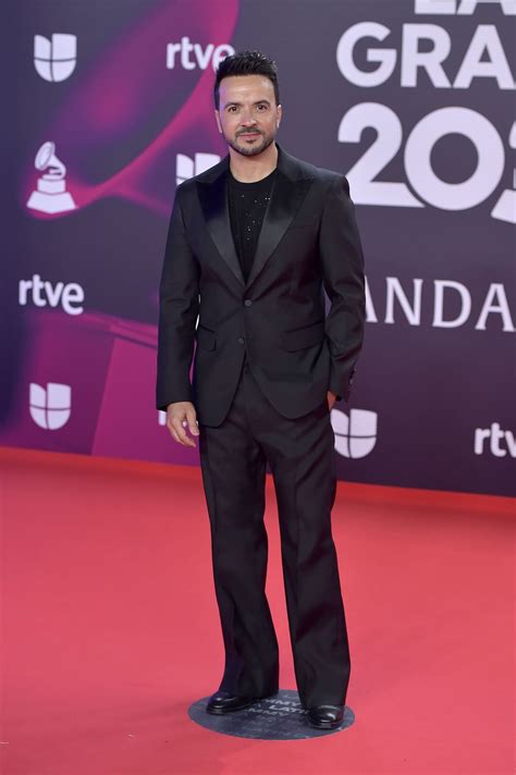 Los Mejores Looks De La Red Carpet Latin Grammy 2023