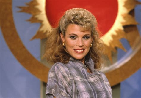 10 Fun Facts About Vanna White Biography