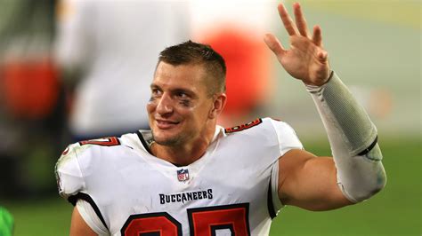 Get to know the Gronkowski family: How Rob Gronkowski, four brothers ...