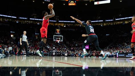 Raptors Late Rally Falls Short As Blazers Come Out With Victory Cbc