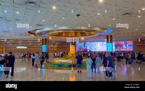 Main Entrance and lobby of the MGM Grand Hotel in Las Vegas - LAS VEGAS ...