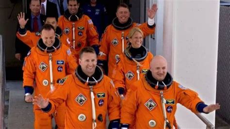 Astronauta De La Nasa Afirma Que Vivimos Una Mentira Tras Ver La Tierra