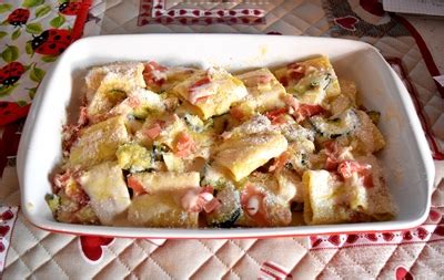 Paccheri Al Forno Con Zucchine Speck E Besciamella Ricetta Favolosa