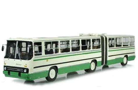 Коллекционные модели автобусов в масштабе 1 43