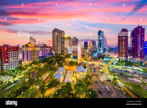 Taichung, Taiwan city skyline at sunset Stock Photo - Alamy