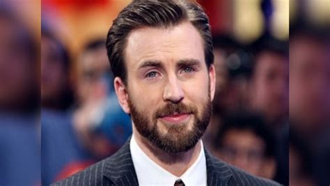 Captain America Chris Evans To Bid Goodbye To Marvel Universe After