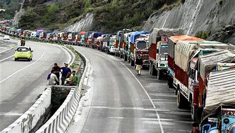 Jammu And Kashmir 514 Route Permits Registrations Of Commercial Vehicles Suspended For Traffic