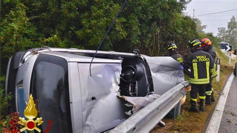 Olbia Auto Fuori Strada Giovane Estratta Dalle Lamiere