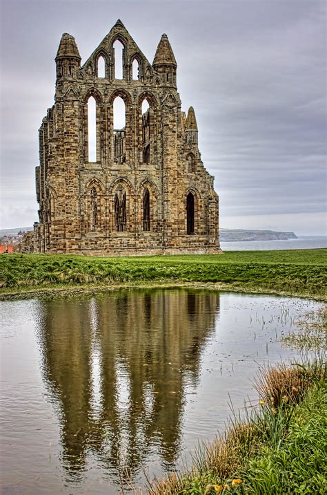 Whitby Abbey - hdrcreme