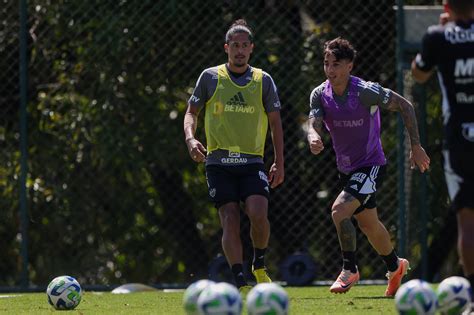 Lemos destaca bom momento defensivo da equipe Clube Atlético Mineiro