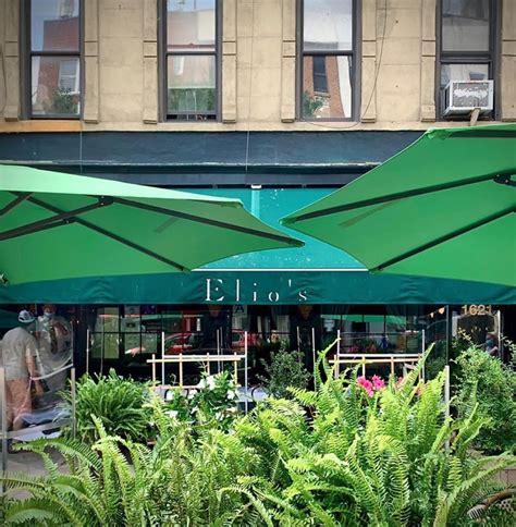 The 9 Chicest Outdoor Restaurants On The Upper East Side