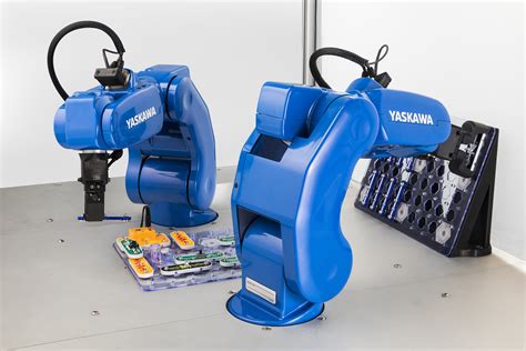 Yaskawa Motoman Introduces MotoMini The Smallest And Lightest Weight