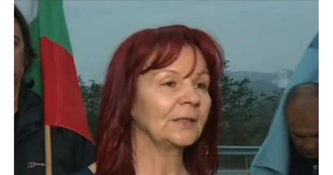 Протестиращи от ТЕЦ "Бобов дол" и мините в района блокират магистрала ...