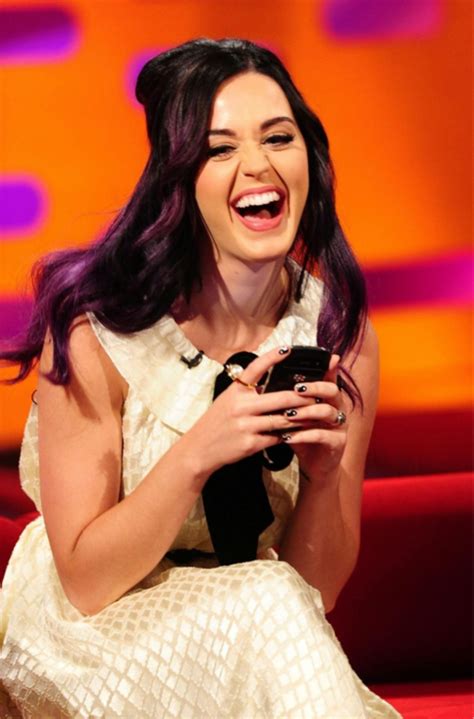 katy laughing (: - Katy Perry Photo (33127807) - Fanpop