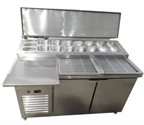 Stainless Steel Rectangular Pizza Make Line For Commercial Use Size