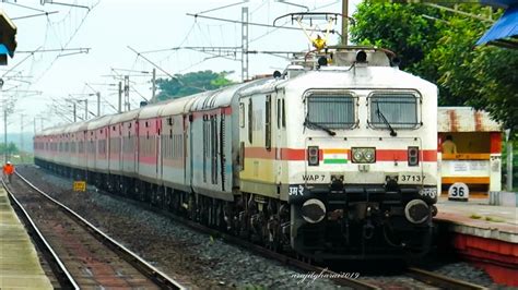 Kanpur Wap Cnb Wap Sealdah Rajdhani Blasts At Full Speed Indian