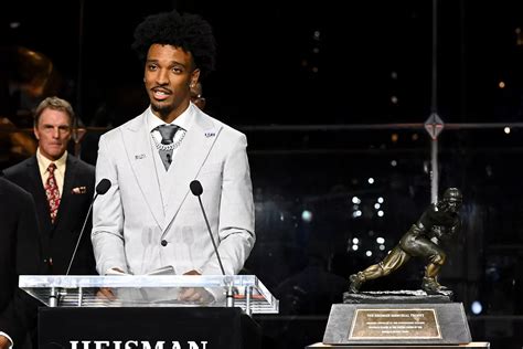 Jayden Daniels Wins Heisman Michael Penix Jr Finishes Second In Tight