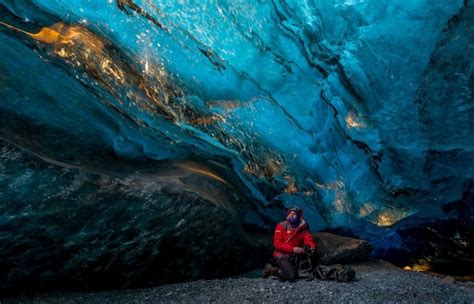 Check Out These Incredible Photos From Inside Iceland's Vatnajokull Glacier