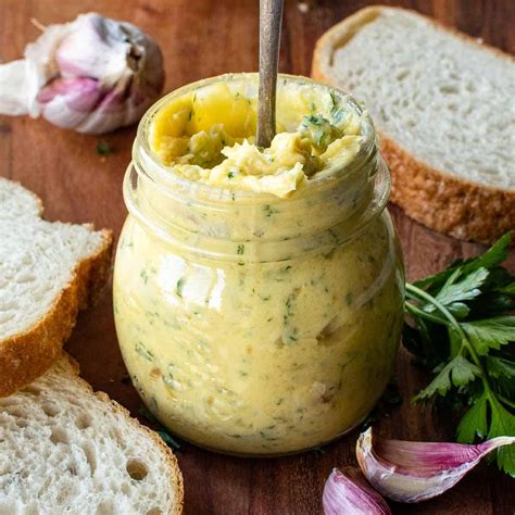 Easy Homemade Roasted Garlic Butter