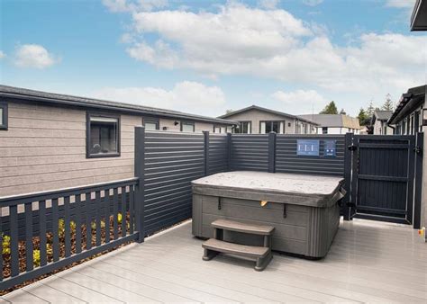 Oban Hot Tub Lodge 3 Oban Holiday Park Holiday Parks Book Online